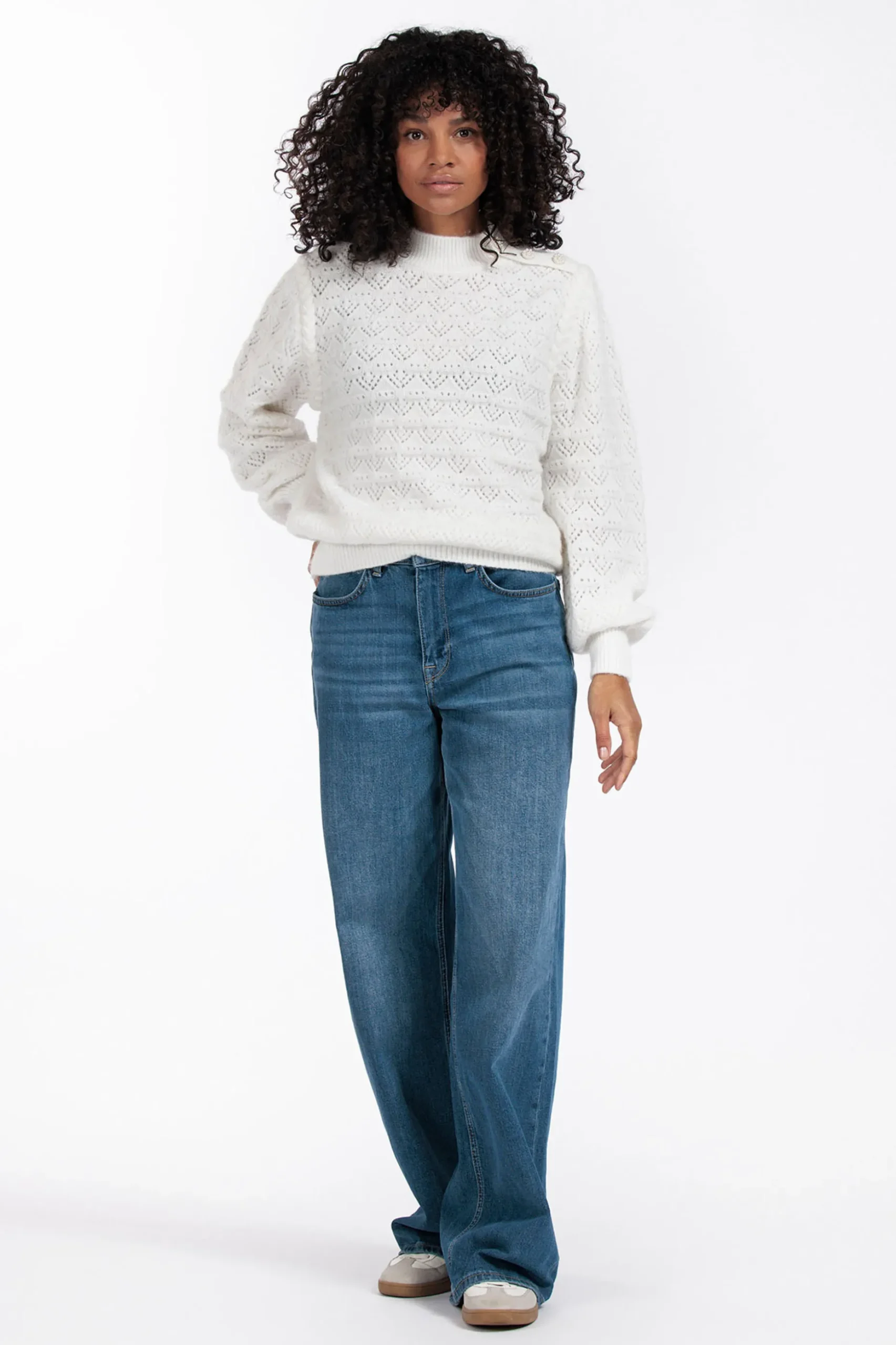Abby pearl pullover - off white