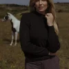 Brady shiny pullover - black