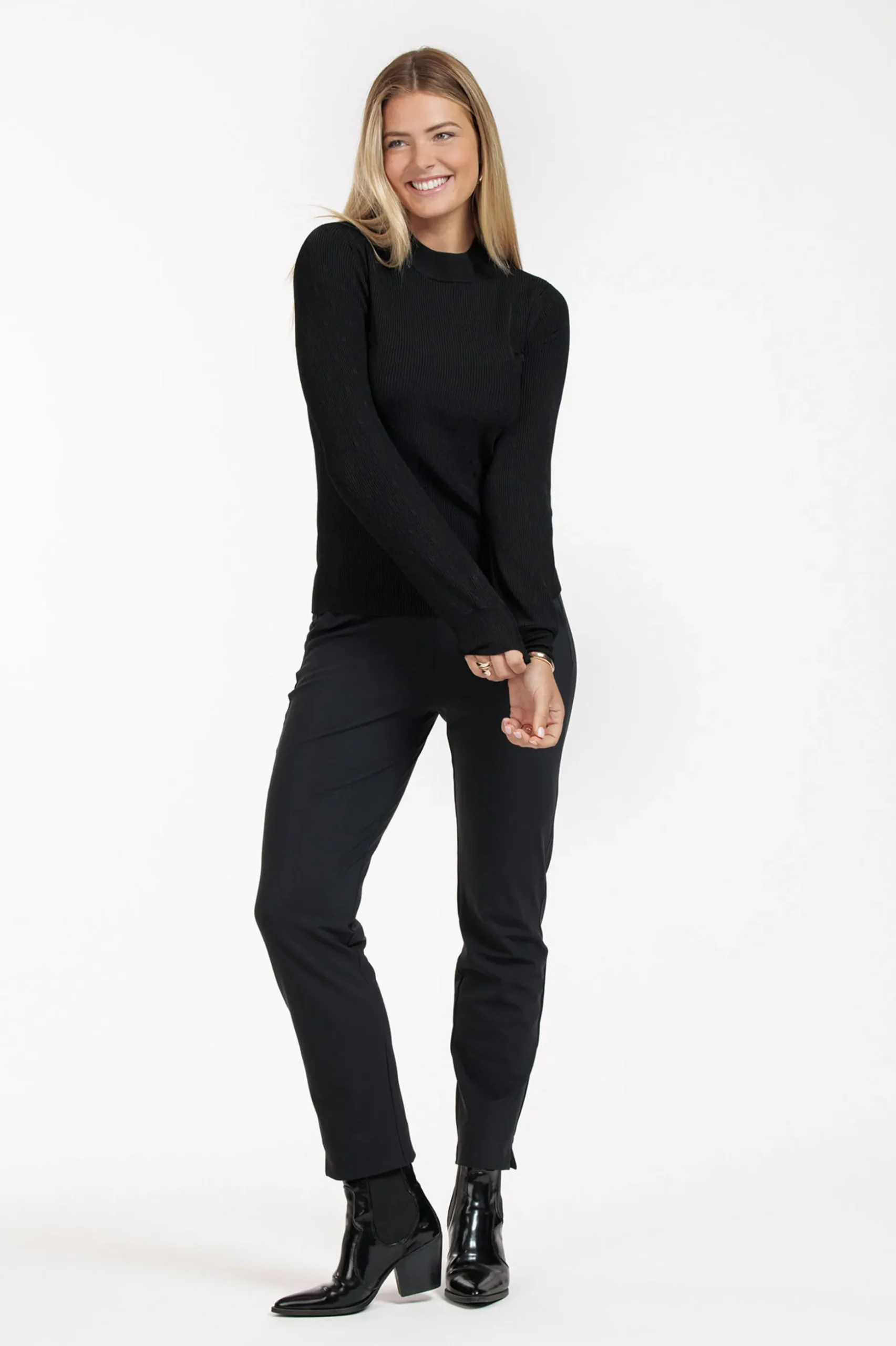 Brady shiny pullover - black