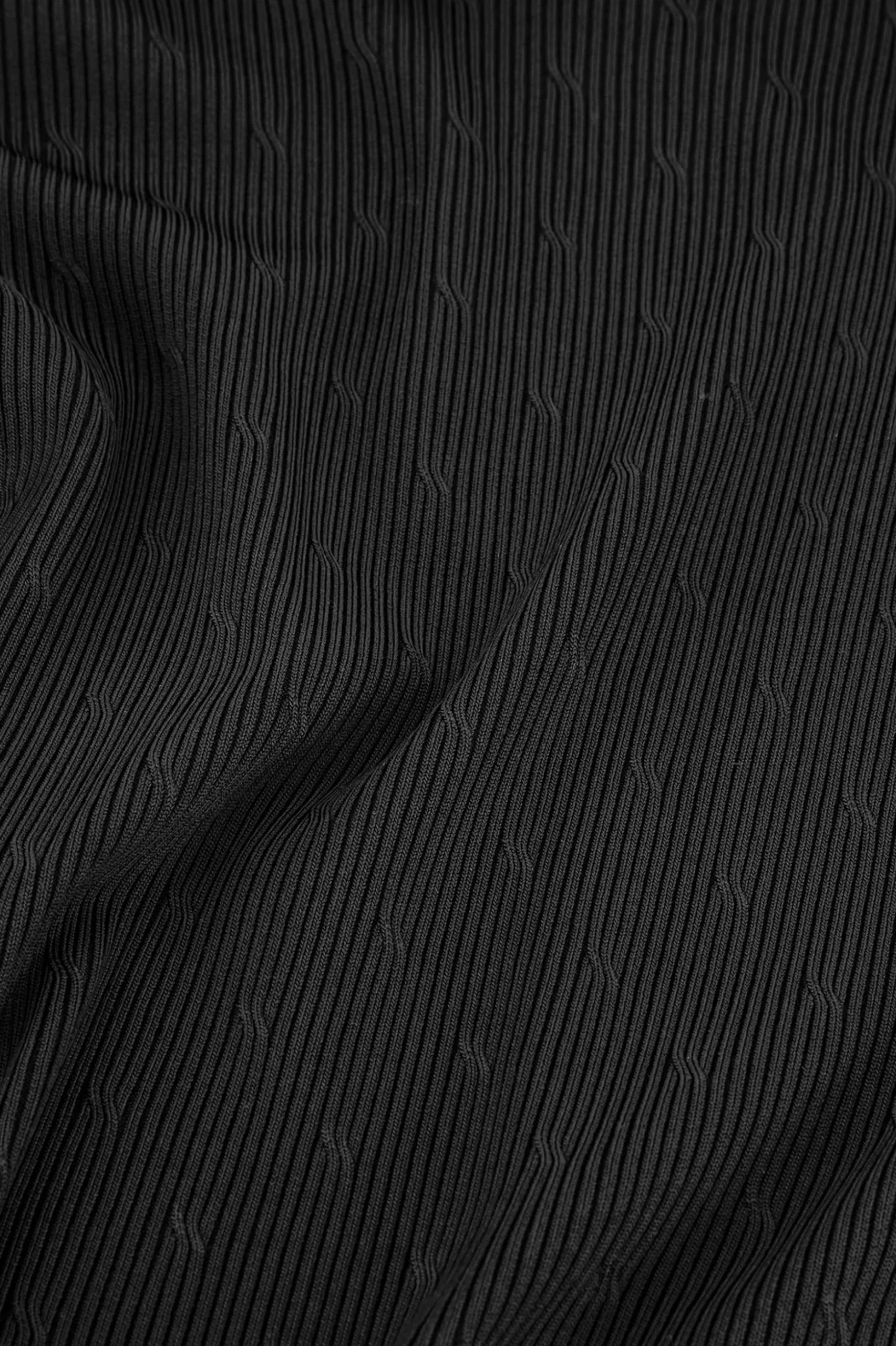 Brady shiny pullover - black