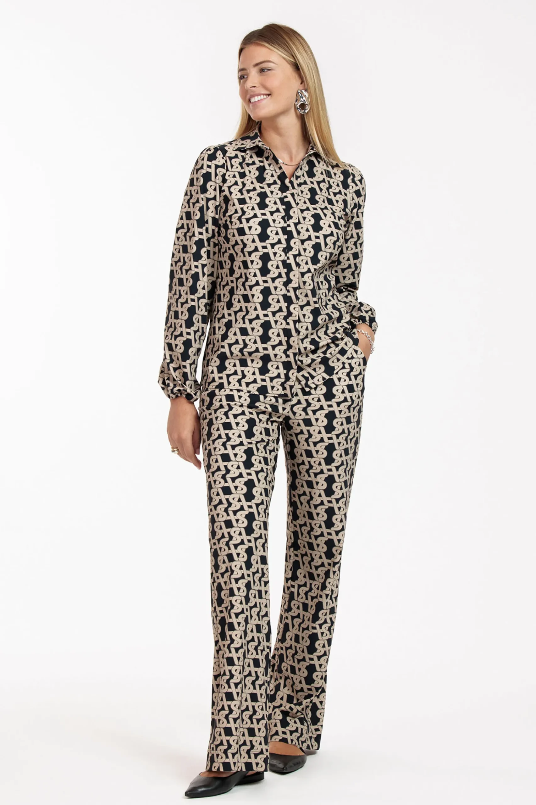 Eden signature blouse - latte/black