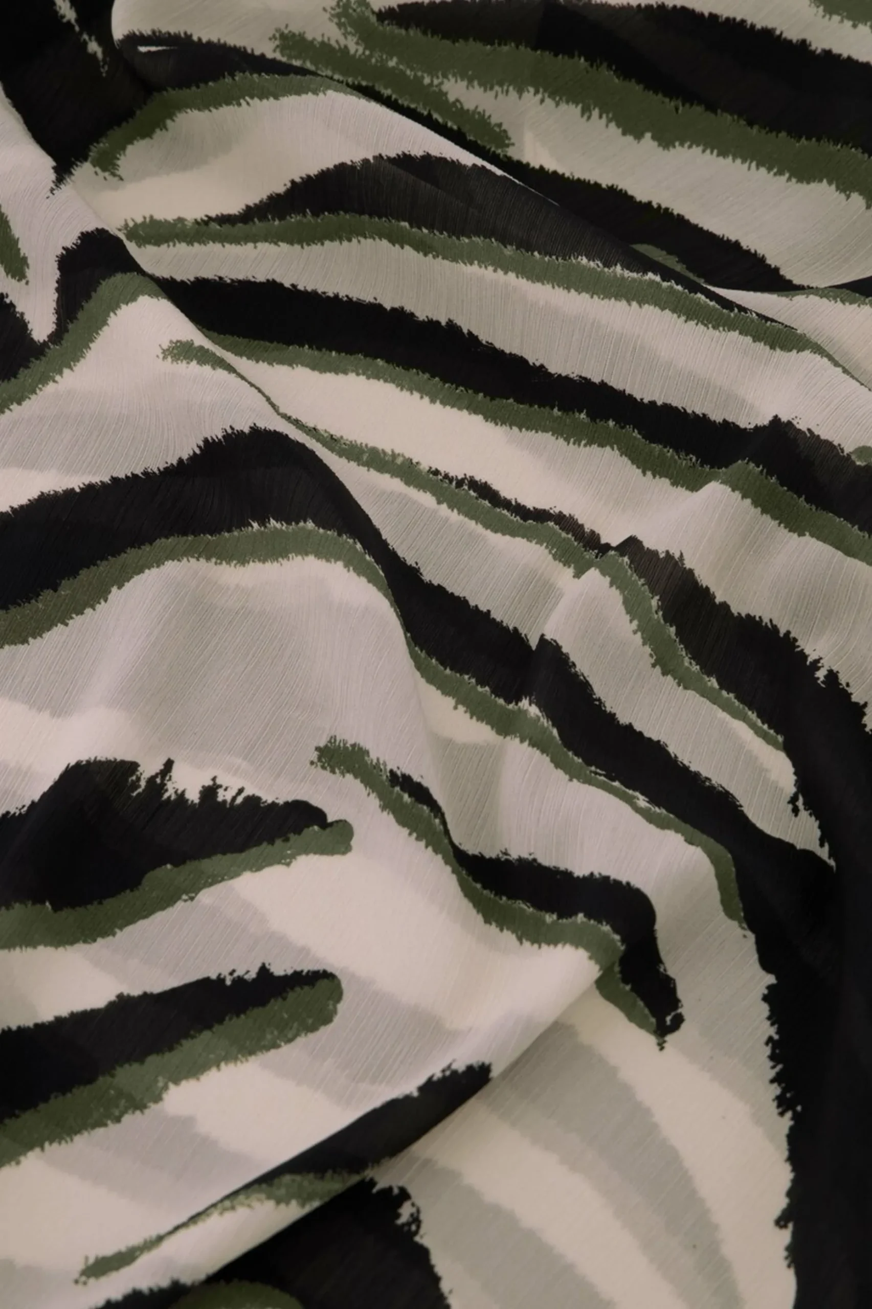 Elain zebra crepe top - kit/ new army