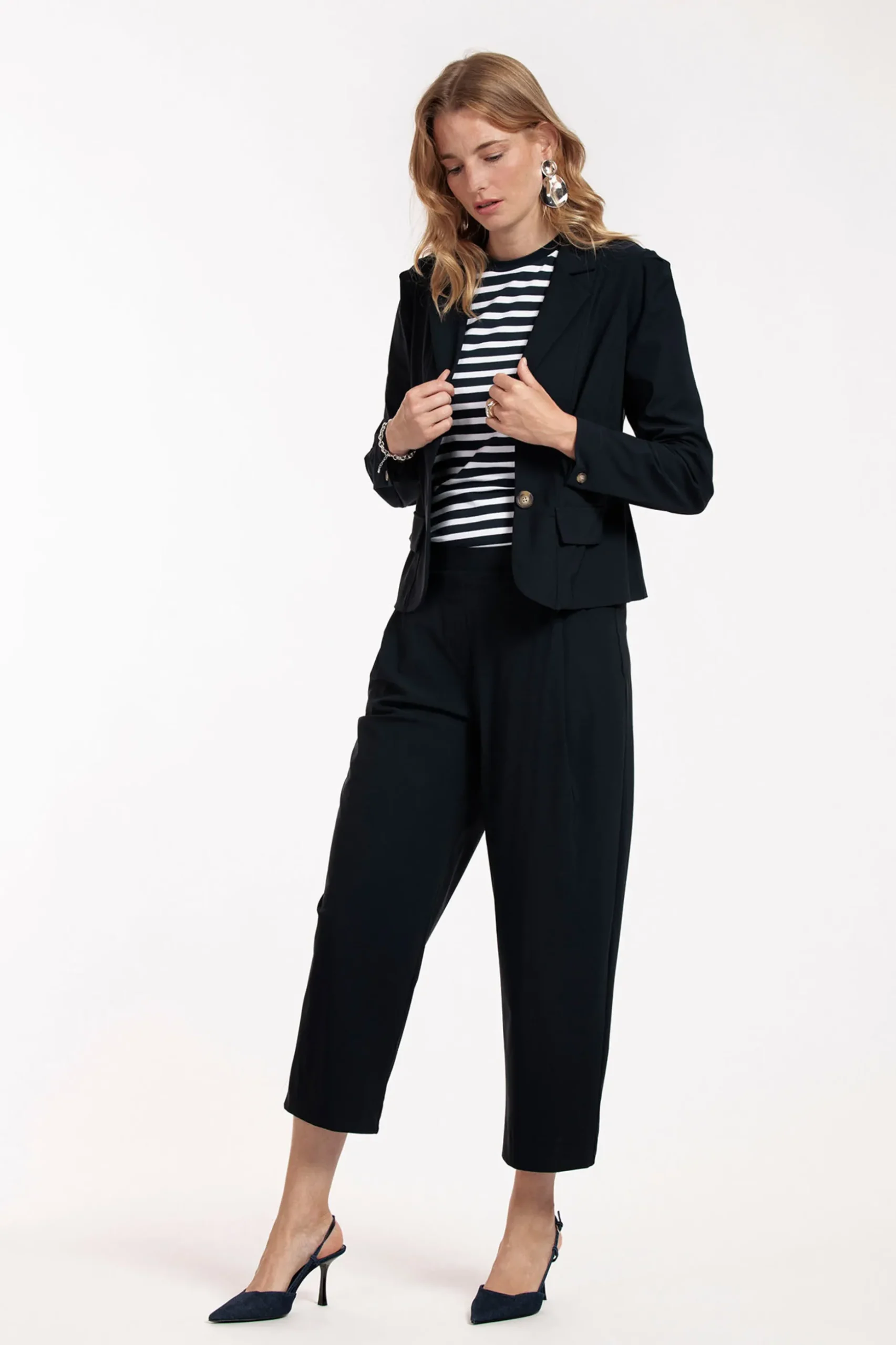 Ezmee carrot blazer - dark blue