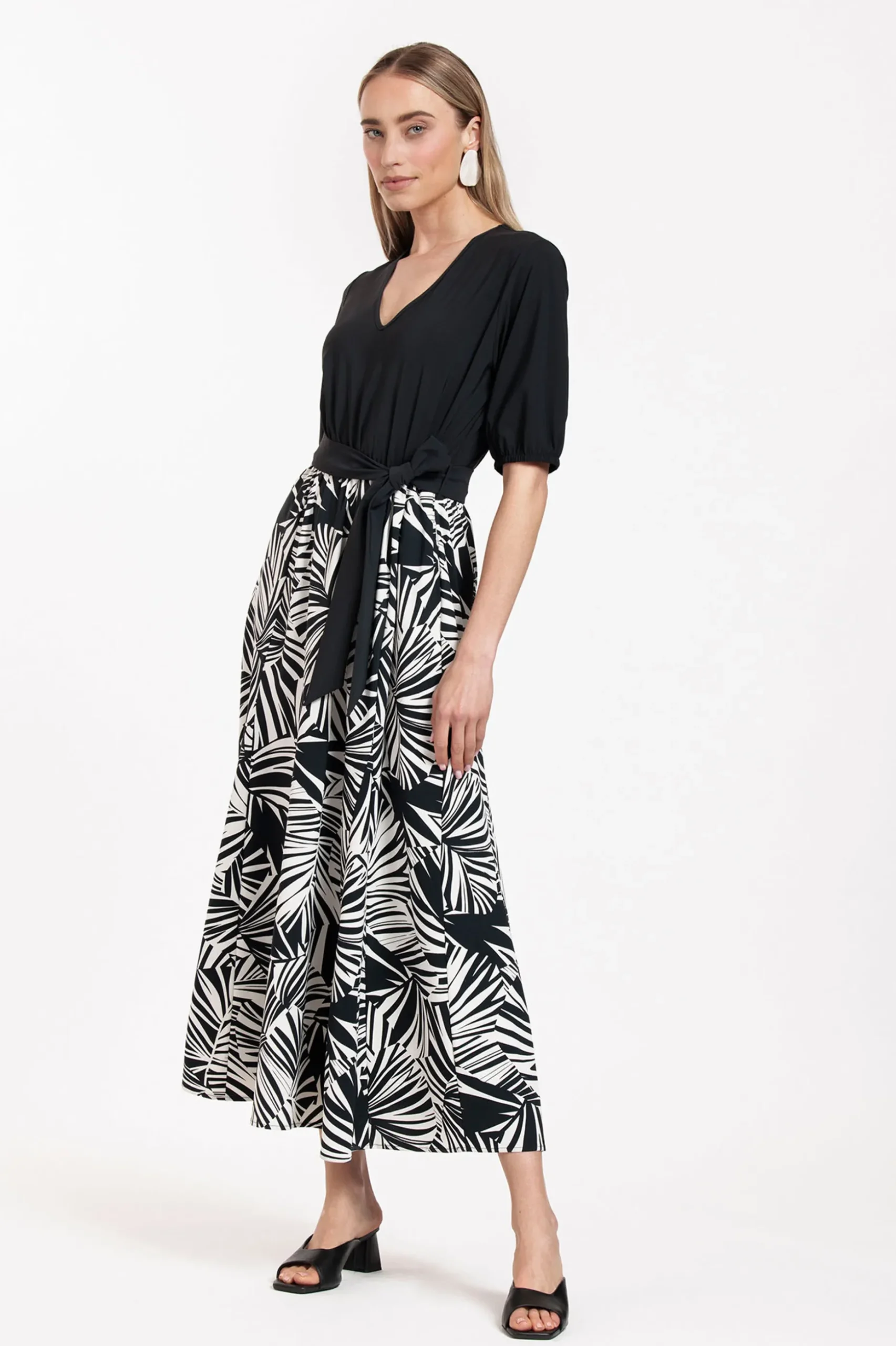 Kristie palm dress - kit/black
