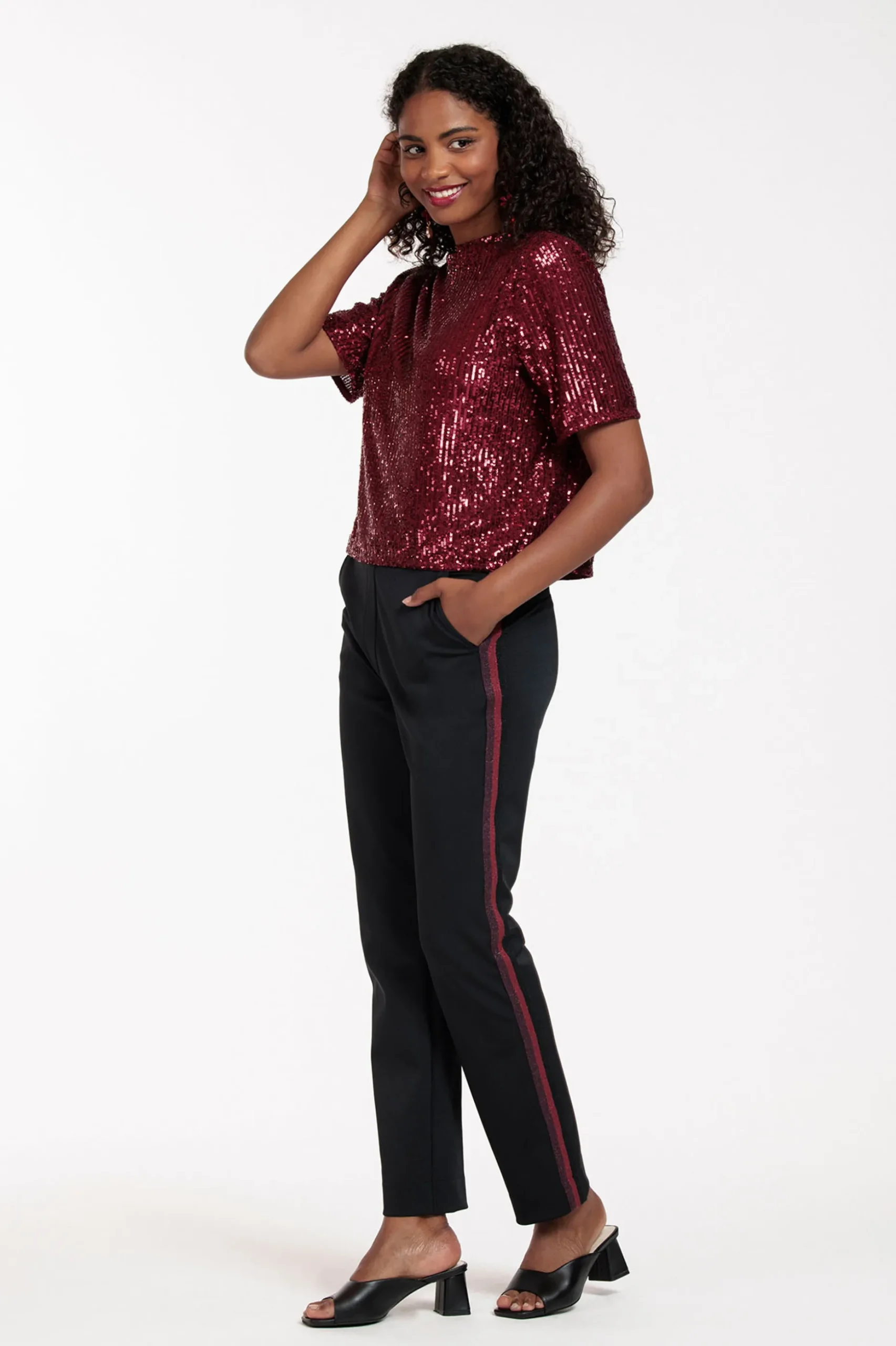 Princess sequins top - merlot