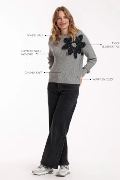 Valerie chunky flower pullover - grey melange